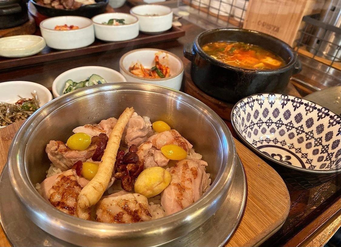 Deluxe rice with Boneless Chicken thigh in a hot pot Set — Doma Insadong, a korean restaurant in Insadong Seoul